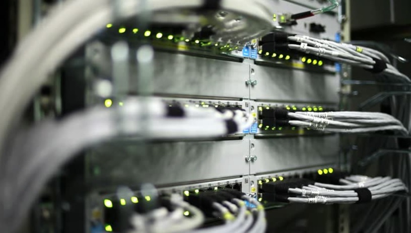 What Is CentOS and Why Choose It for Dedicated Hosting?